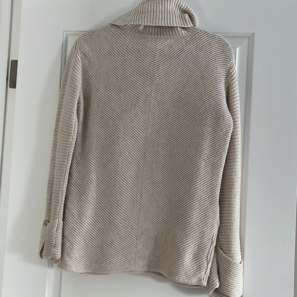Gentle Fawn Cream Turtle Neck Small - Picture 5 of 6